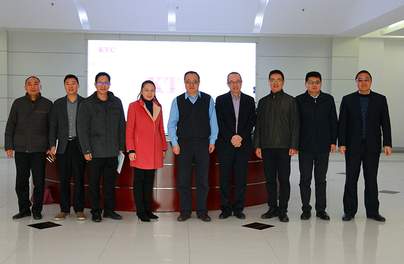 龙岗区政协主席、党组书记吴书坤同志一行莅临6686体育网页登录公司调研