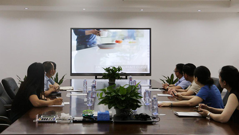 九江开发区管委会叶心林主任与6686体育网页登录领导参加座谈会